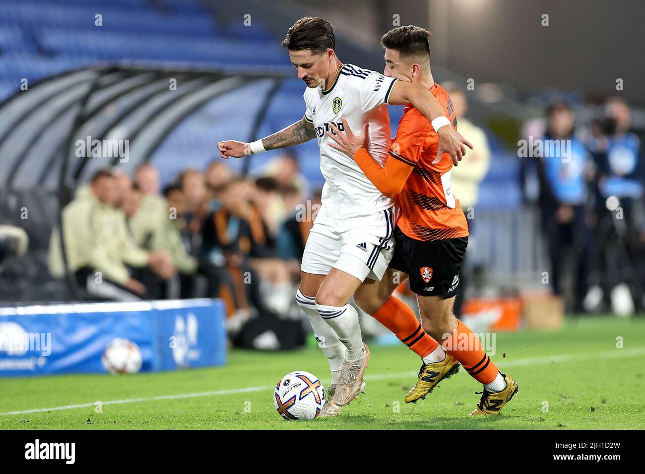 Robin Koch di Leeds United difende la palla Foto Stock