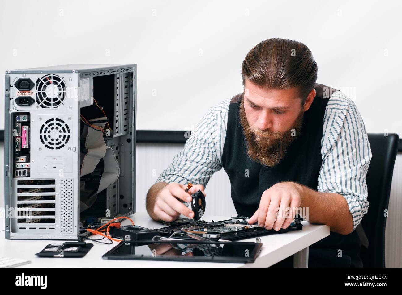 Diagnostica del circuito della CPU, riparazione elettronica Foto Stock