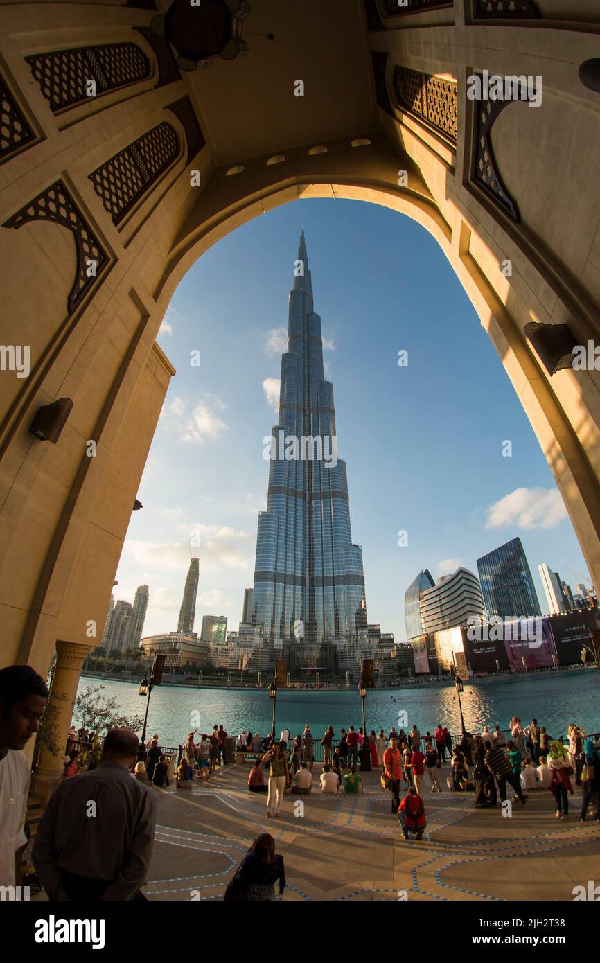 Primo piano vista incorniciata di Burj Khalifa, Dubai, Emirati Arabi Uniti Foto Stock