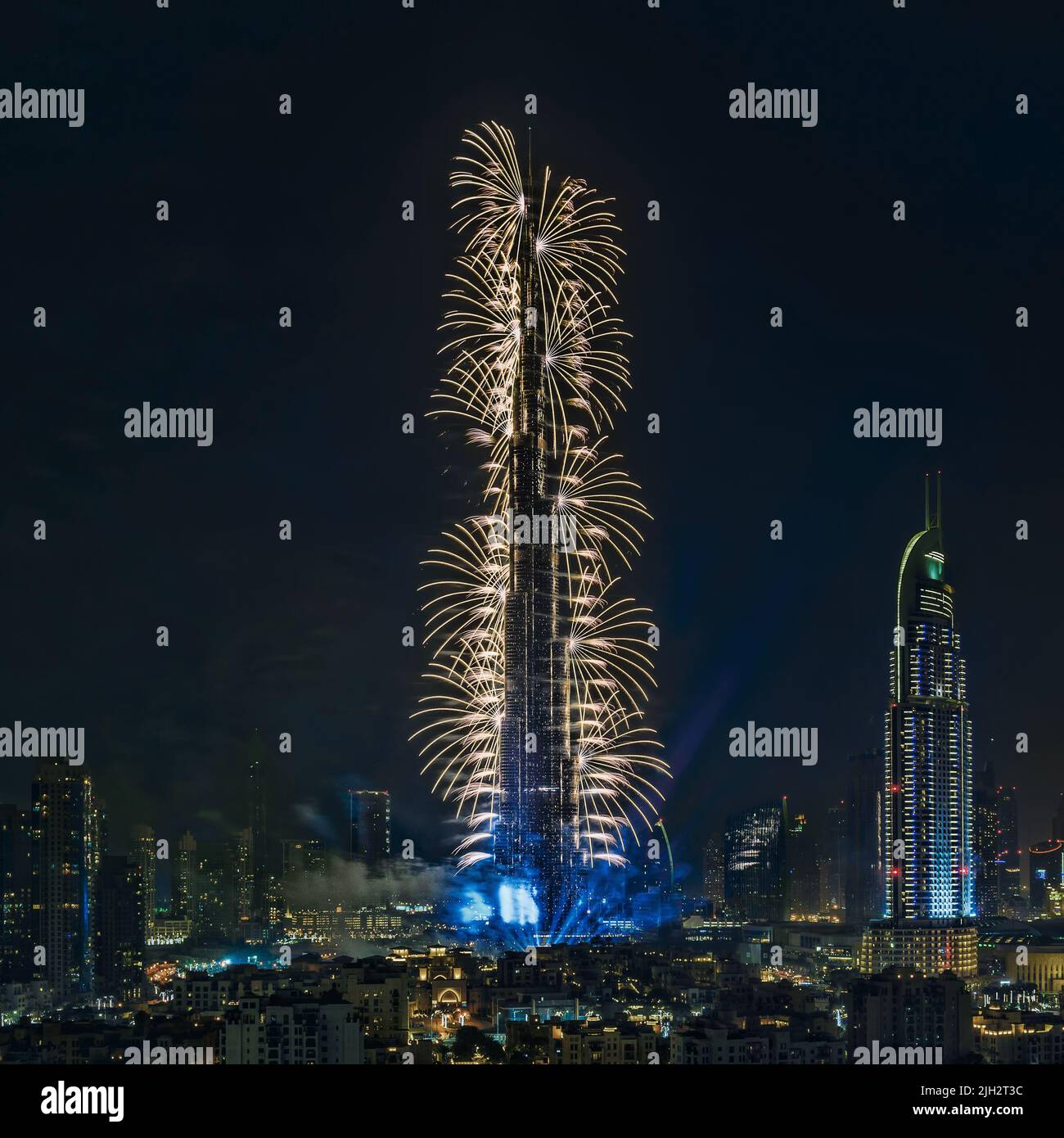 Festa di Capodanno con fuochi d'artificio a Burj Khalifa, Dubai, Emirati Arabi Uniti Foto Stock