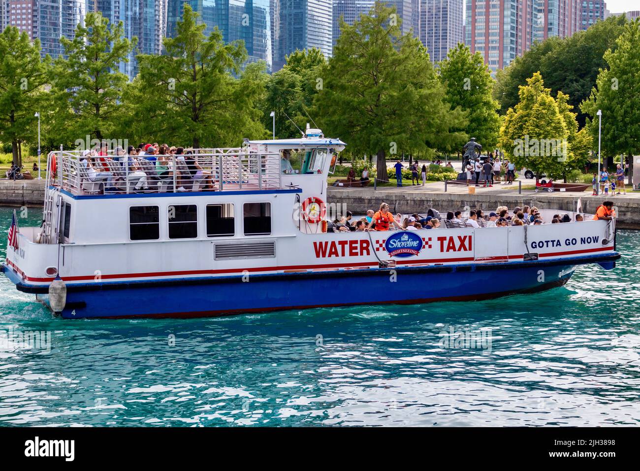 Chicago Water Taxi sul lago Michigan in Illinois, Stati Uniti Foto Stock