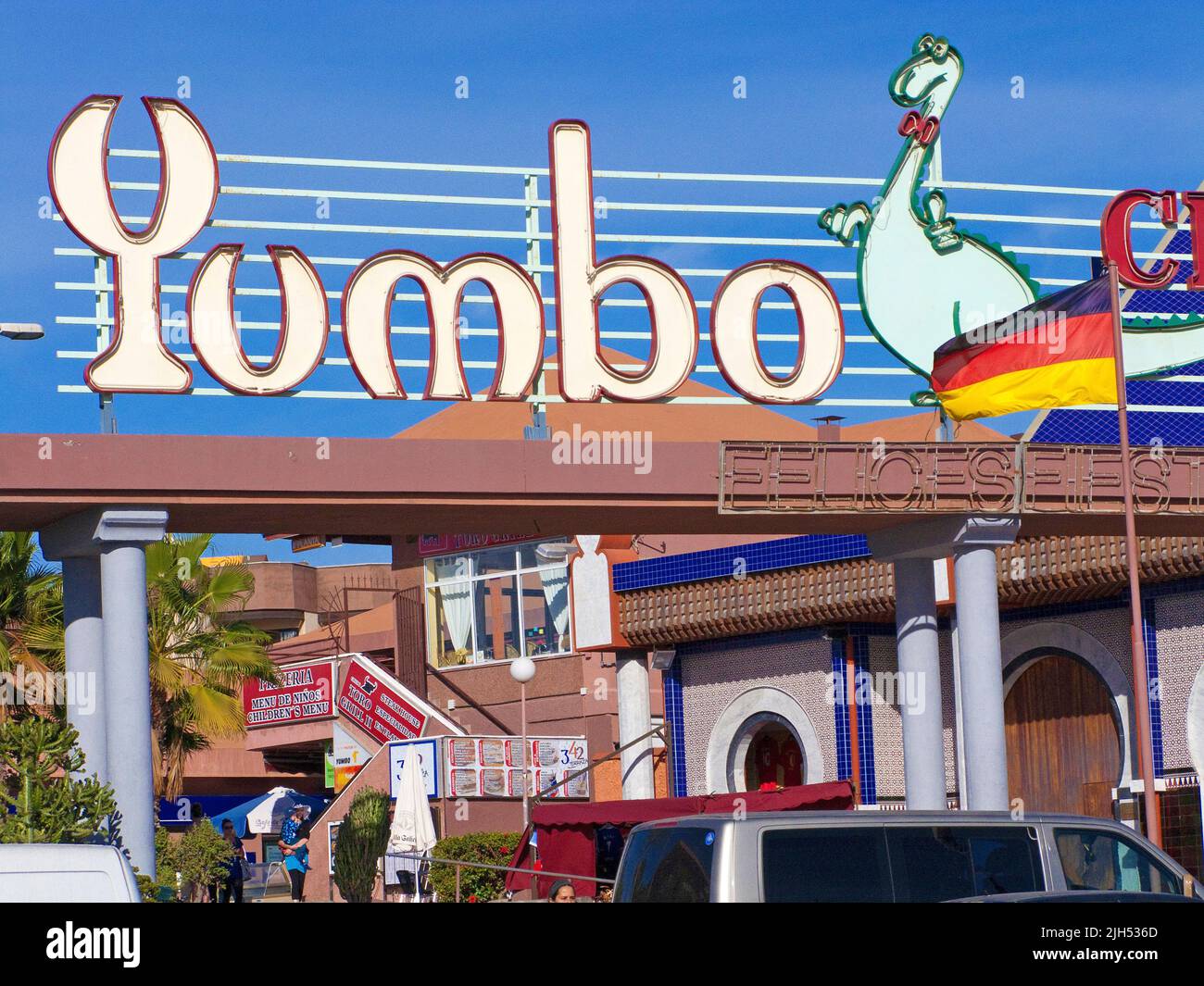 Yumbo, grande centro commerciale a Playa del Ingles, Grand Canary, Isole Canarie, Spagna, Europa Foto Stock