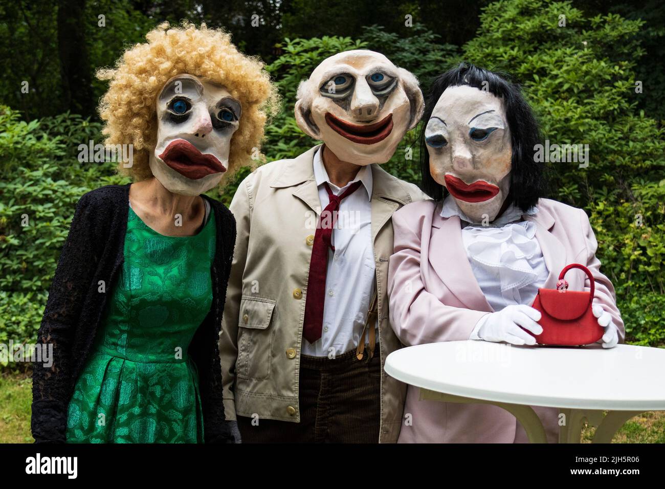 Familie Maskapone di Oldenburg, carnevale di Brema con costumi colorati, maschere e ritmi samba, Brema, Germania, Europa Foto Stock