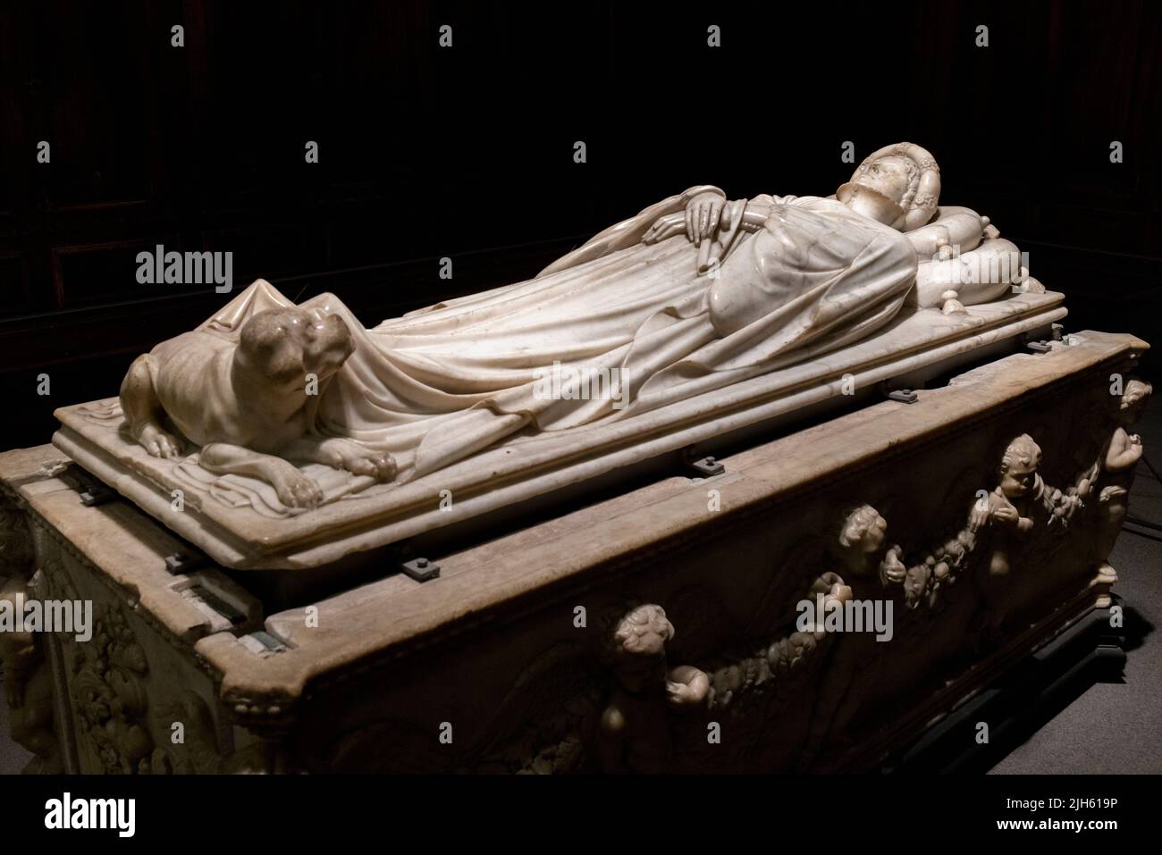 Monumento funerario di Ilaria del Carretto realizzato dallo scultore italiano Jacopo della quercia, c.. 1374 - 1438. Duomo San Martino. Cattedrale di San Martino. Foto Stock