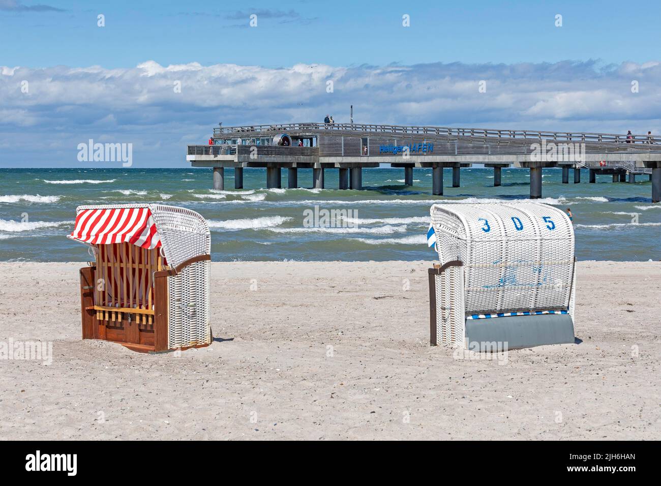 Molo, sdraio, penisola di Steinwarder, Heiligenhafen, Schleswig-Holstein, Germania Foto Stock