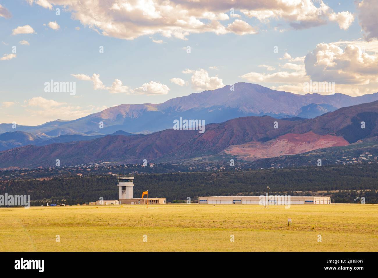 Vista pomeridiana del campo d'aviazione dell'accademia dell'aeronautica degli Stati Uniti a Colorado Foto Stock