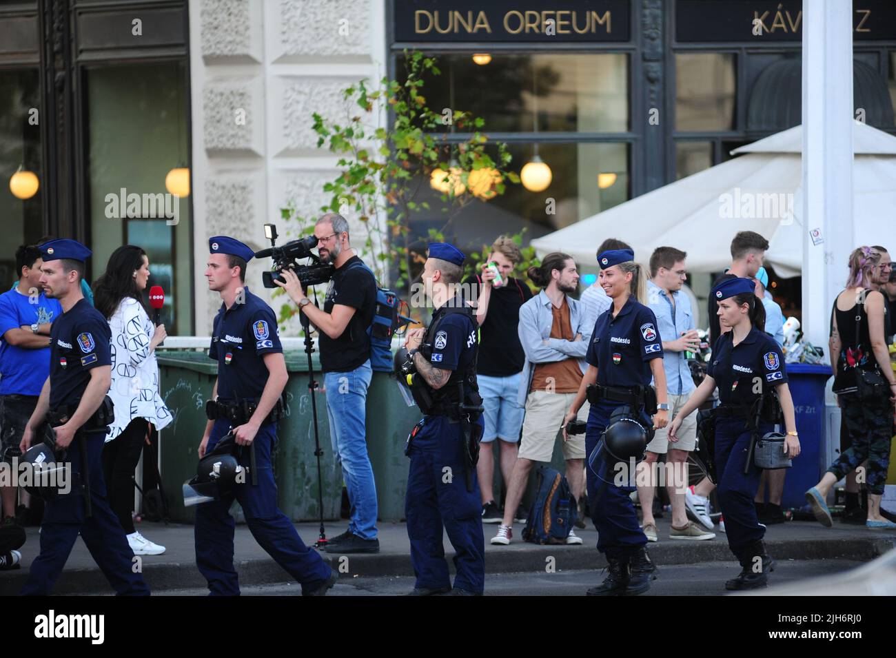 Budapest, Ungheria, 15th lug 2022, i manifestanti bloccano il Ponte Elisabetta, Balint Szentgallay / Alamy Live News Foto Stock