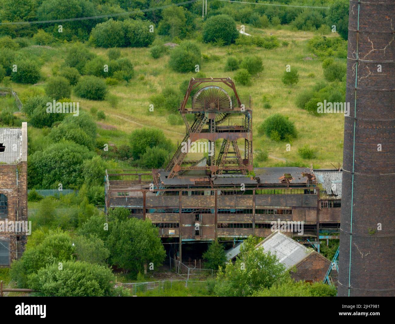 Chatterley Whitfield abbandonò la cava dismessa ex miniera e museo Stoke on Trent Staffordshire Drone fotografia aerea Foto Stock