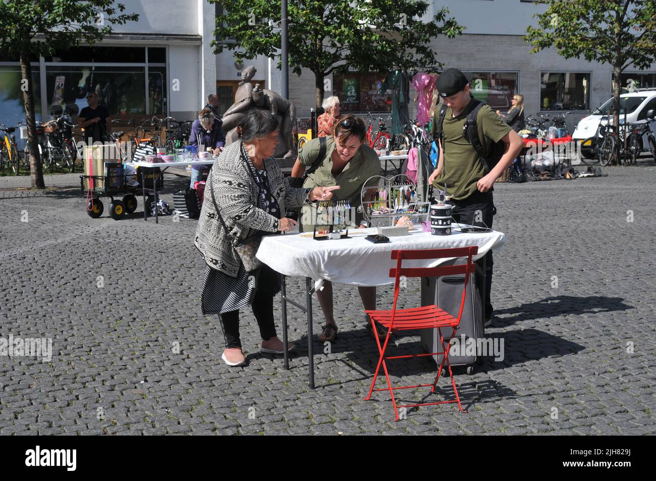 Copenhagen /Danimarca/16 Luglio 2022/ piccolo mercato delle pulci su Christianhav torv s.q. su christianhavn nella capitale danese Copenhagen (Photo..Francis Dean/Dean Pictures. Foto Stock