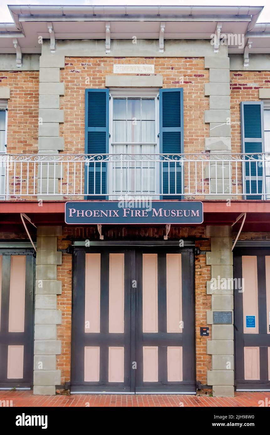 Il Phoenix Fire Museum è illustrato, 10 luglio 2022, a Mobile, Alabama. La casa dei fuochi d'artificio è stata costruita nel 1855 per Phoenix Volunteer Fire Company No. 6. Foto Stock