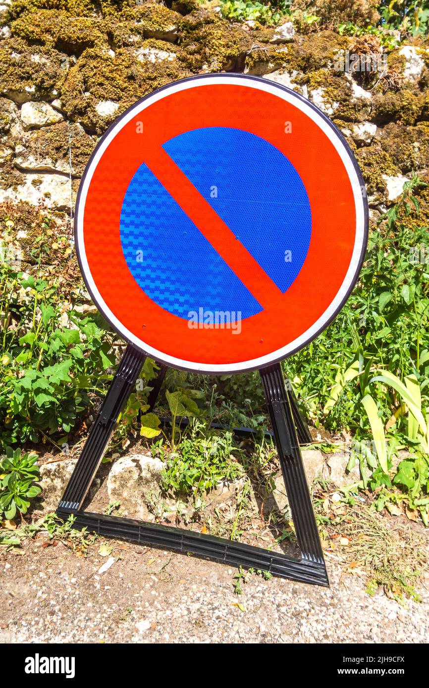 Cartello in metallo per parcheggio riservato per disabili SH003 - Italia