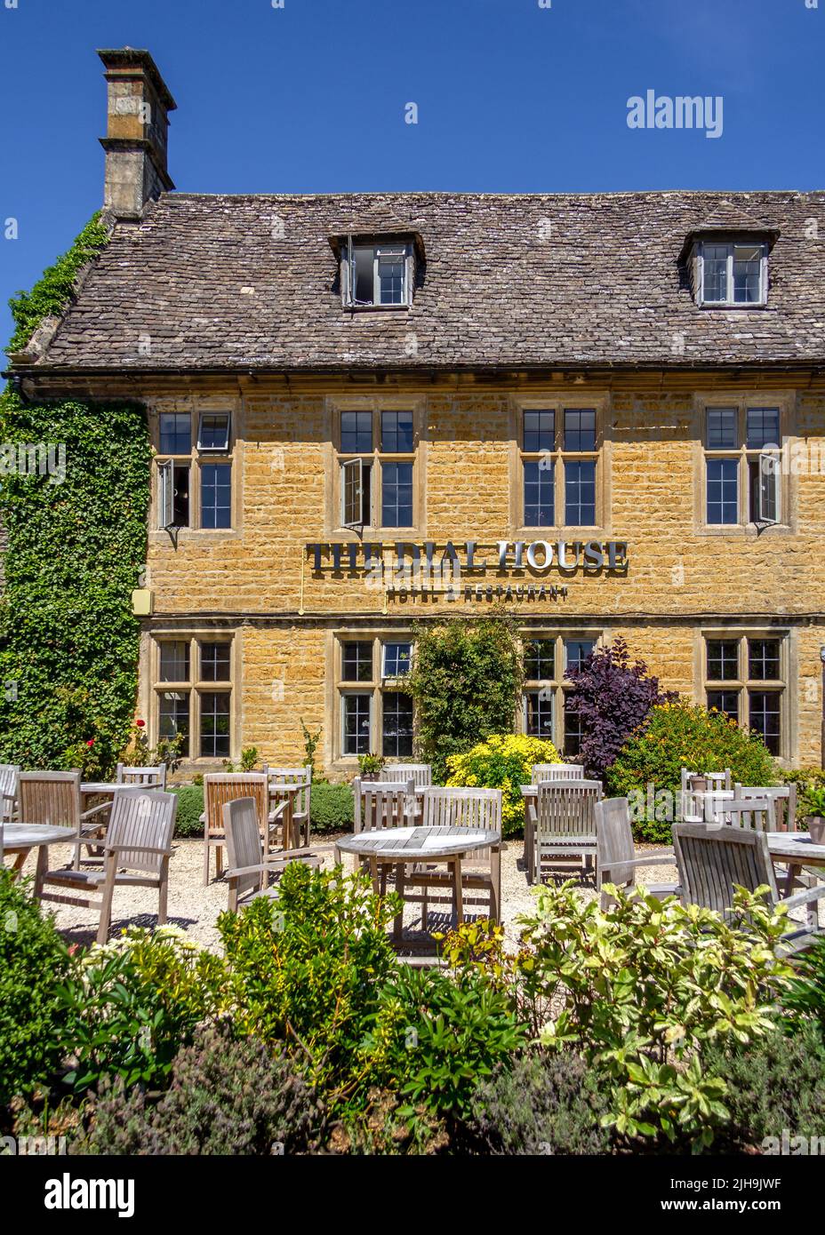 The Dial House Hotel a Bourton on the Water, Gloucestershire, Inghilterra. Foto Stock