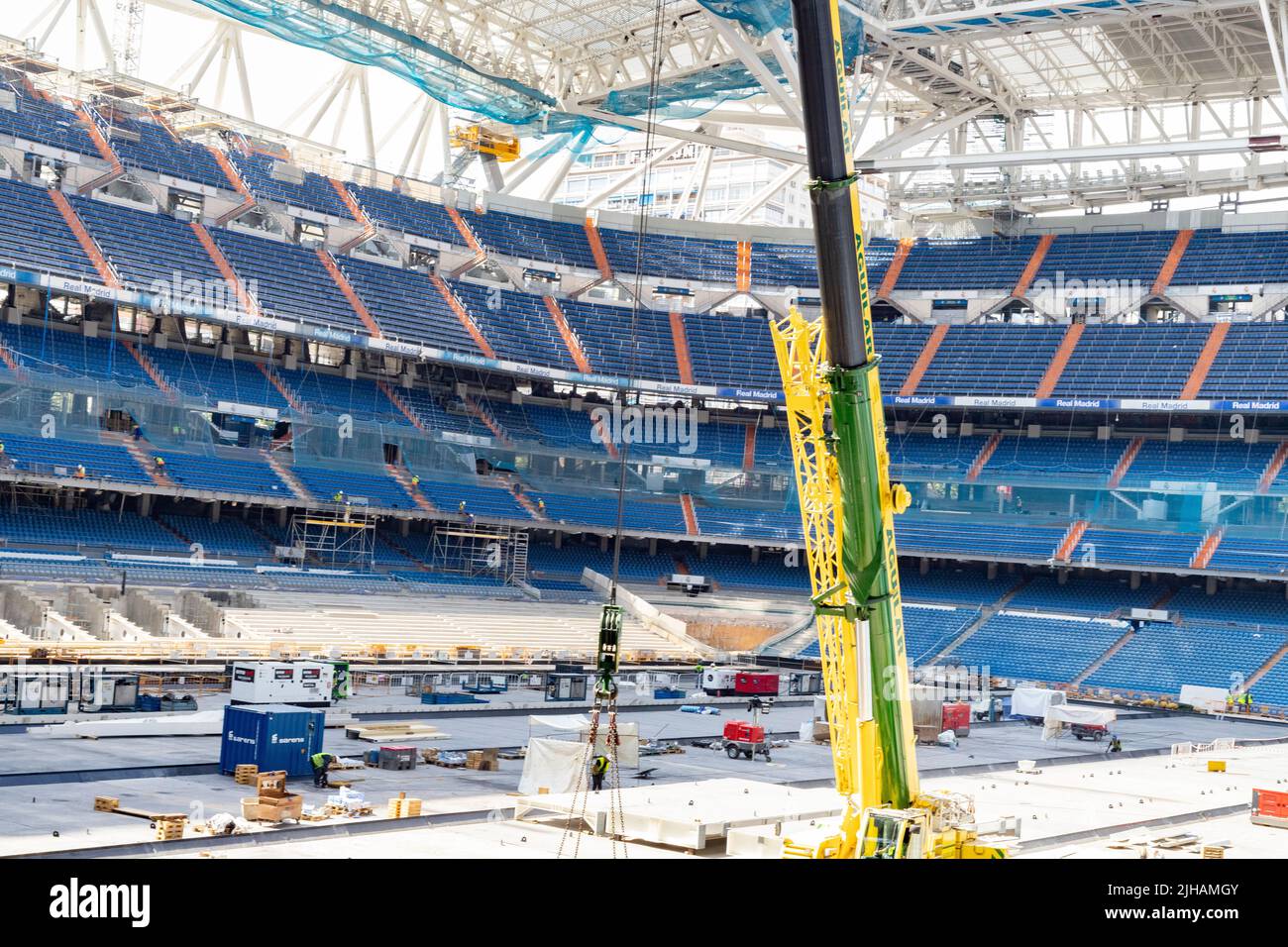 Santiago Bernabeu. Stadio. Interno dello stadio Santiago Bernabu con il processo di costruzione per la completa ristrutturazione del Real Madrid C.F Foto Stock