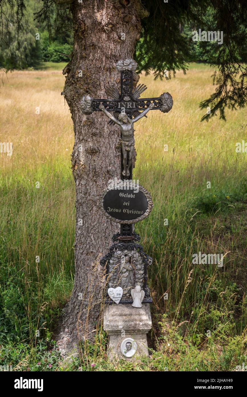 Marterl (santuario lungo la strada) - Escursionismo vicino a Siebenlinden nel Waldviertel, Austria Foto Stock