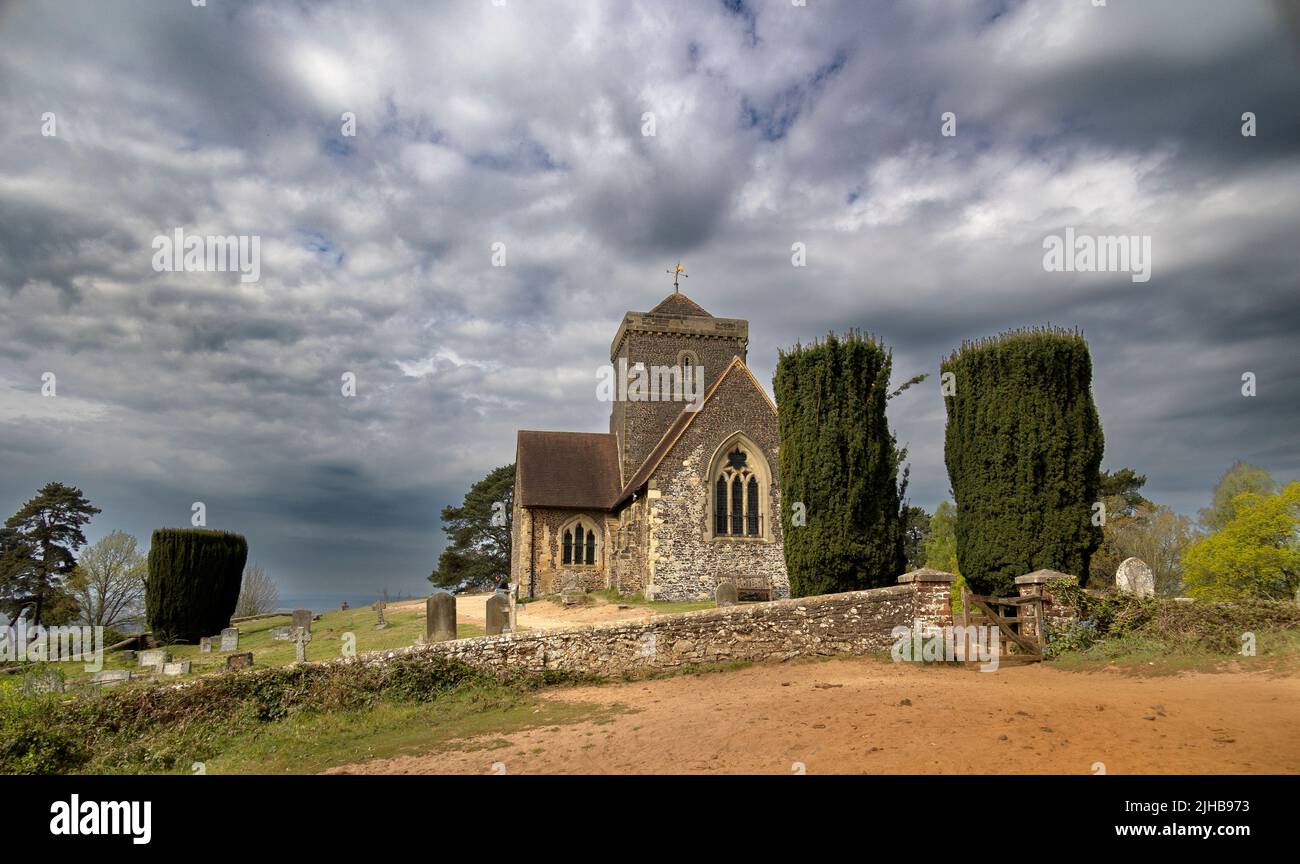 St Martha-on-the-Hill, Chilworth, Surrey. Sul North Downs Way National Trail e Pilgrims Way. Foto Stock
