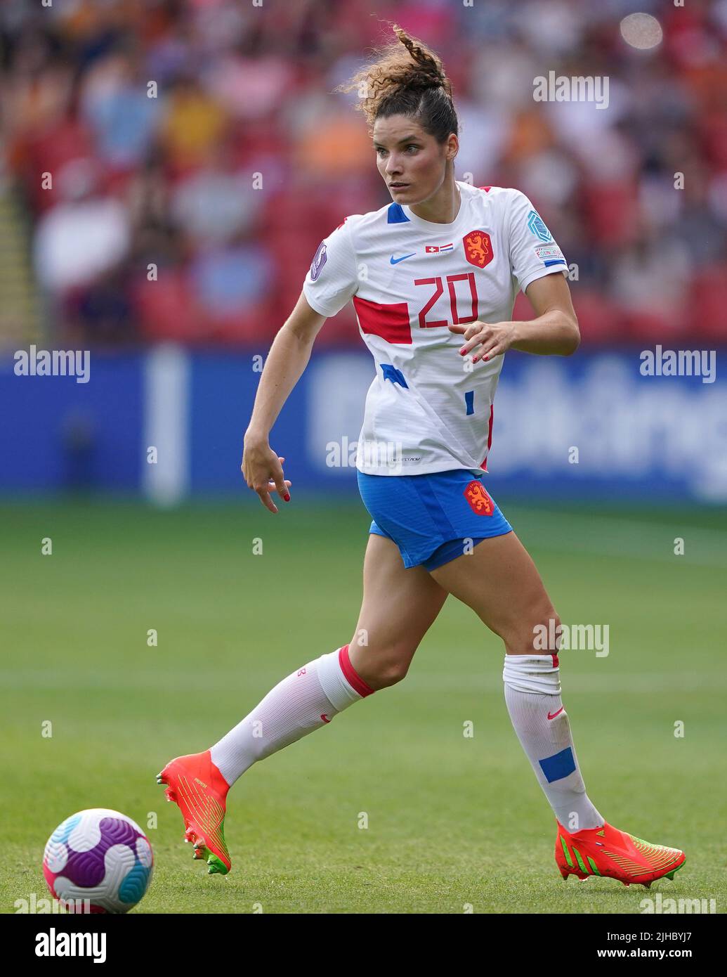 Dominique Janssen olandese durante la partita UEFA Women's Euro 2022 Group C a Bramall Lane, Sheffield. Data foto: Domenica 17 luglio 2022. Foto Stock