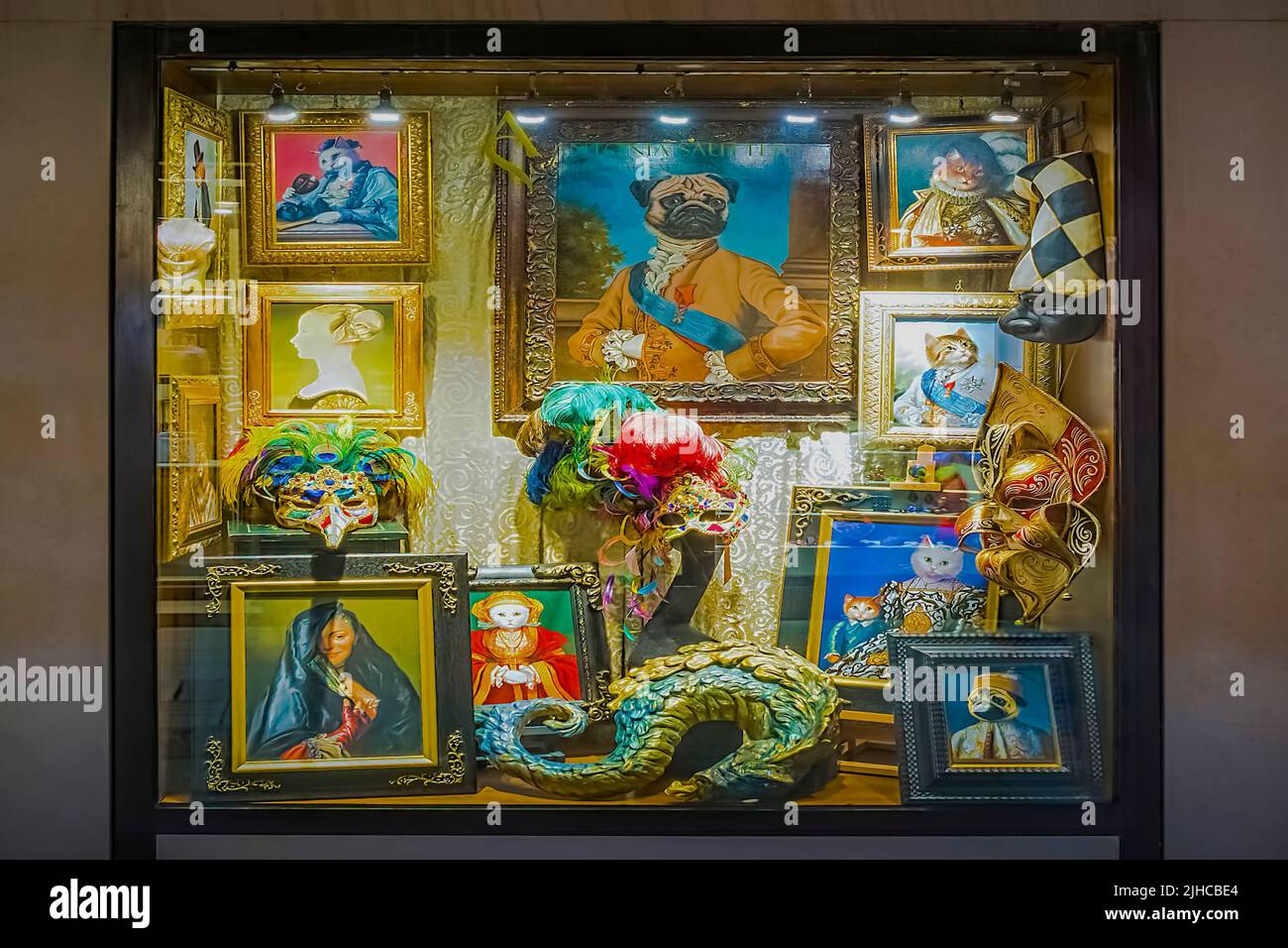 Vetrina di un negozio d'arte a Venezia Foto stock - Alamy
