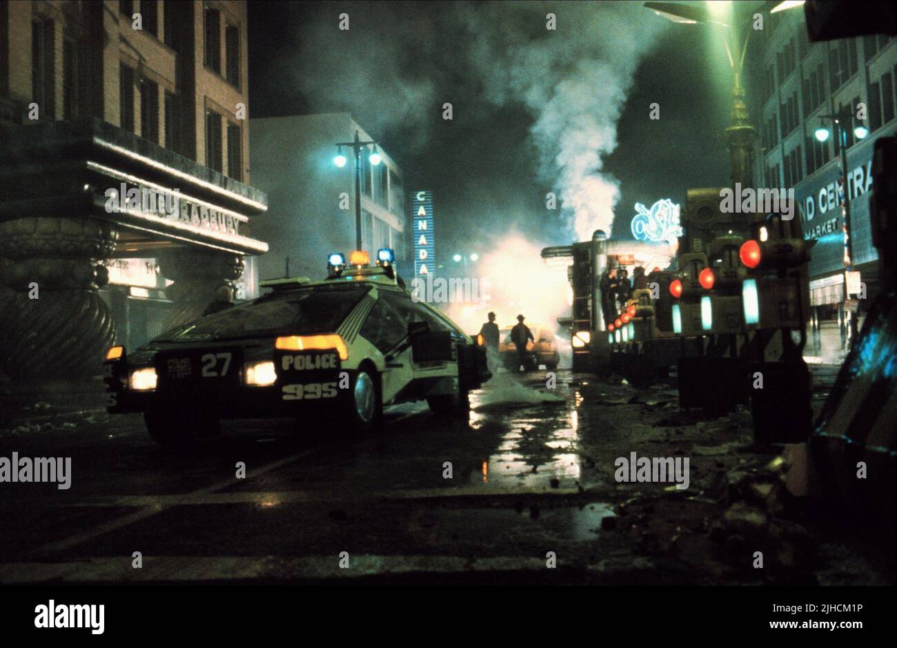 Il futuristico Street scene, BLADE RUNNER, 1982 Foto Stock
