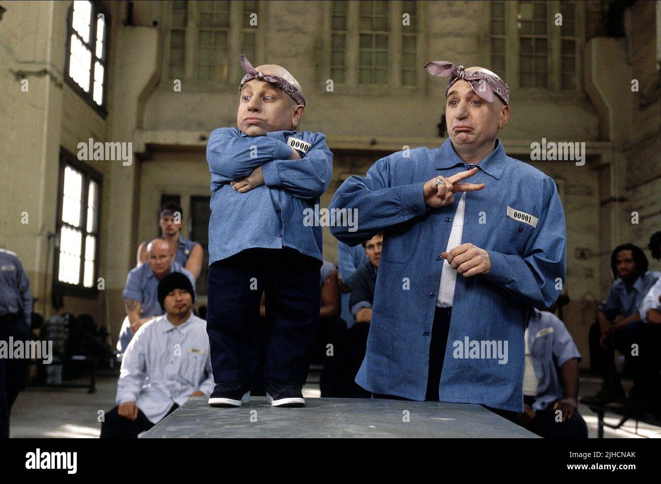VERNE TROYER, Mike Myers, Austin Powers IN GOLDMEMBER, 2002 Foto Stock