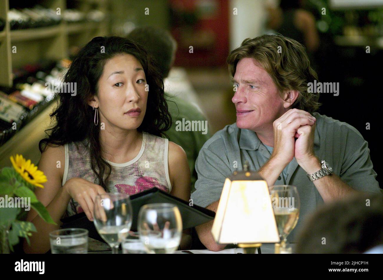 SANDRA OH, Thomas Haden Church, lateralmente, 2004 Foto Stock