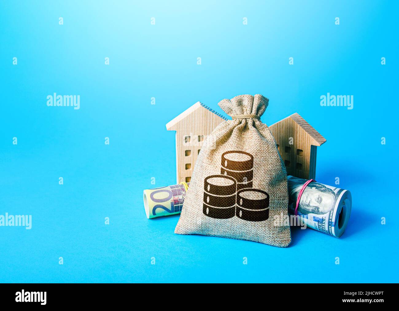 Borsa di denaro e case. Asset, gestione delle risorse finanziarie. Immobiliare. Risparmio. Dichiarazione, pagamento tasse. Contabilità e contabilità. In costruzione Foto Stock