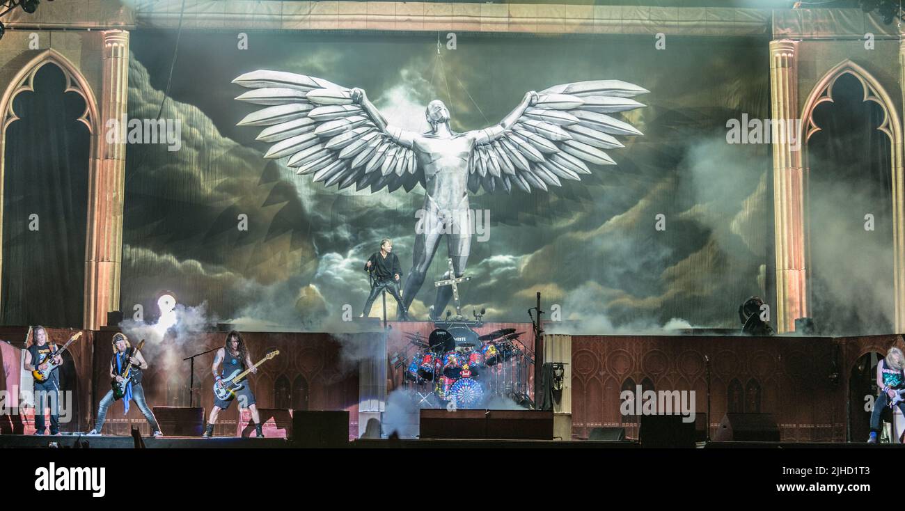 Iron Maiden durante un concerto. Foto Stock