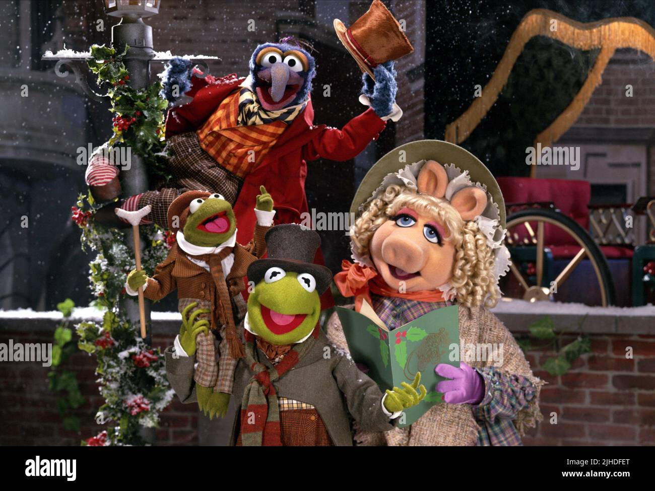 GONZO, TINY TIM, Kermit la rana, Miss Piggy, IL MUPPET CHRISTMAS CAROL, 1992 Foto Stock