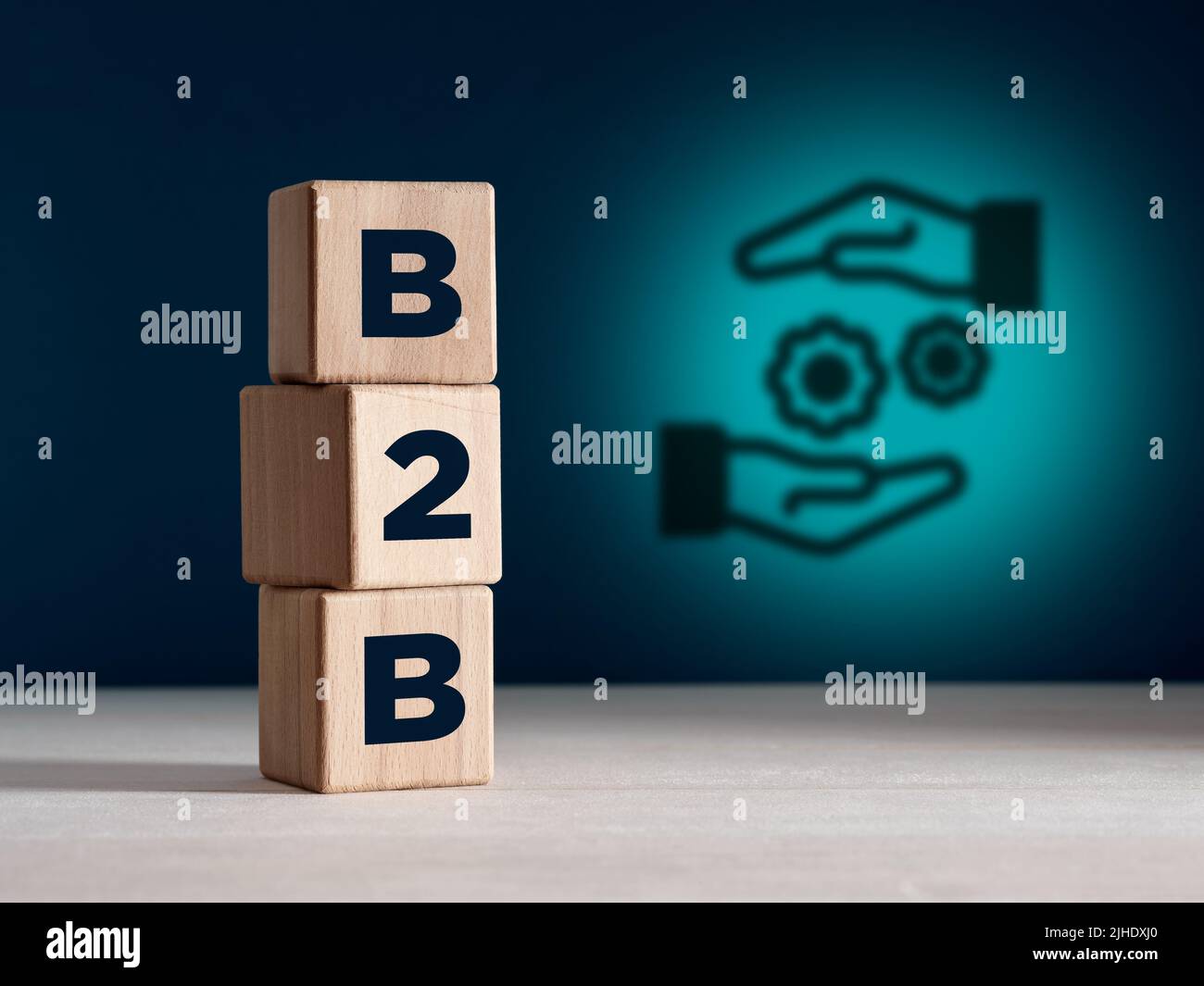 B2B business to business concept su cubi di legno. Foto Stock