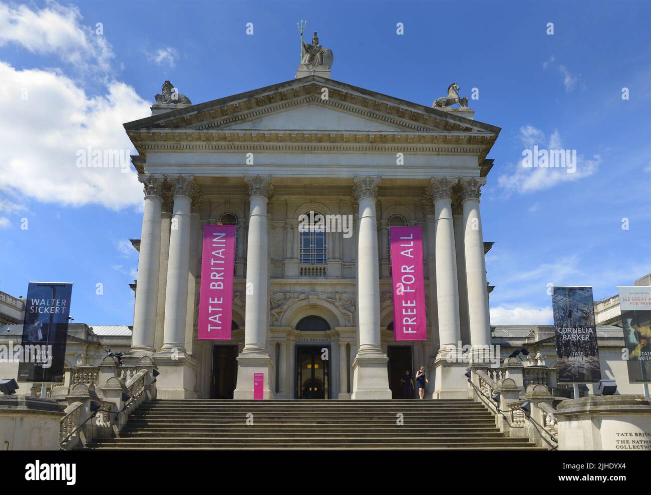 Londra, Inghilterra, Regno Unito. Ingresso alla galleria d'arte Tate Britain su Millbank Foto Stock