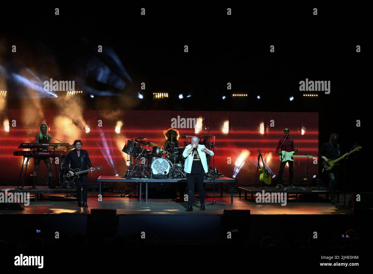 Roma, Italia. 17th luglio 2022. Simple Minds durante il 40 Years of Hits Tour, 17th luglio 2022, presso l'Auditorium Parco della Musica di Roma. Credit: Independent Photo Agency/Alamy Live News Foto Stock