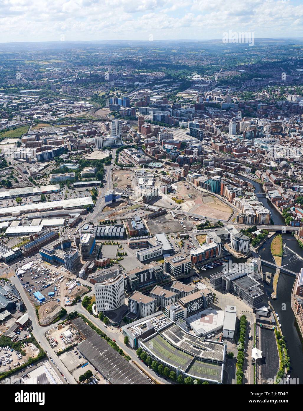 Una fotografia aerea del Leeds City Centre, West Yorkshire, Northern England, UK che mostra l'ex sito di sviluppo della Tetleys Brewery Foto Stock