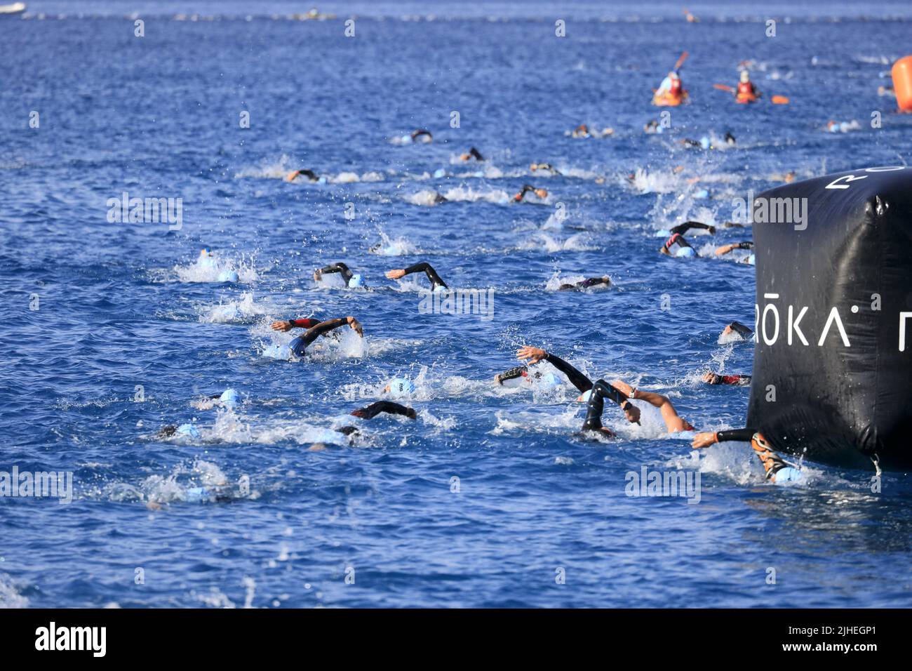 Nizza, Francia, 26 giugno 2022. Gara Ironman dal 2005 sul lungomare di Nizza (area di transizione, inizio nuoto e maratona). Foto Stock