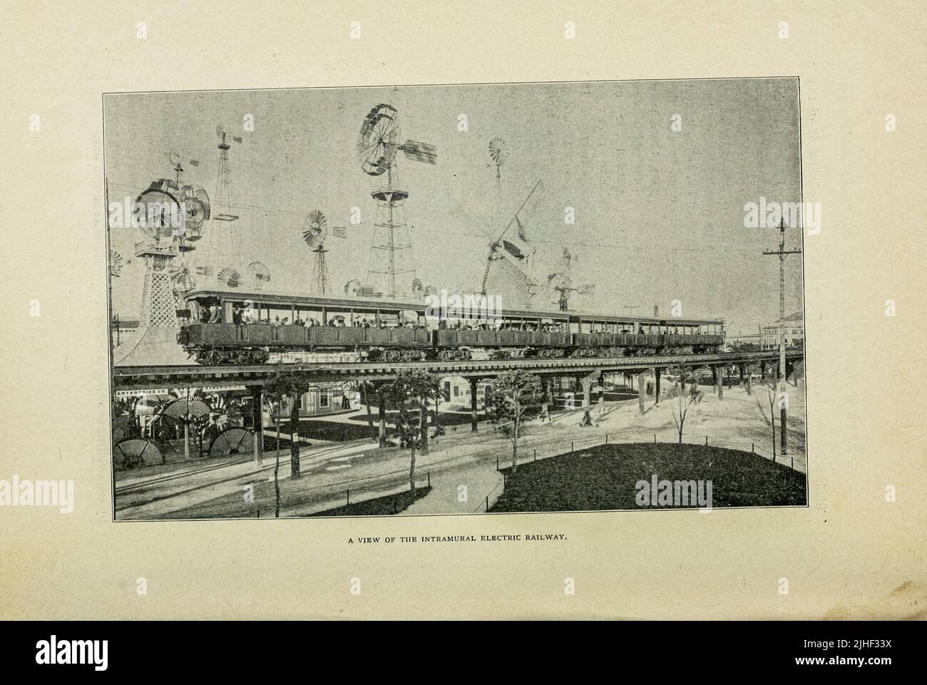 Una veduta della Ferrovia elettrica Intramurale dall'articolo ' ENERGIA ELETTRICA ALLA FIERA MONDIALE. ' Di Nelson W. Perry, E. M. di Factory and Industrial Management Magazine Volume 6 1891 Publisher New York [etc.] McGraw-Hill [ecc.] Foto Stock