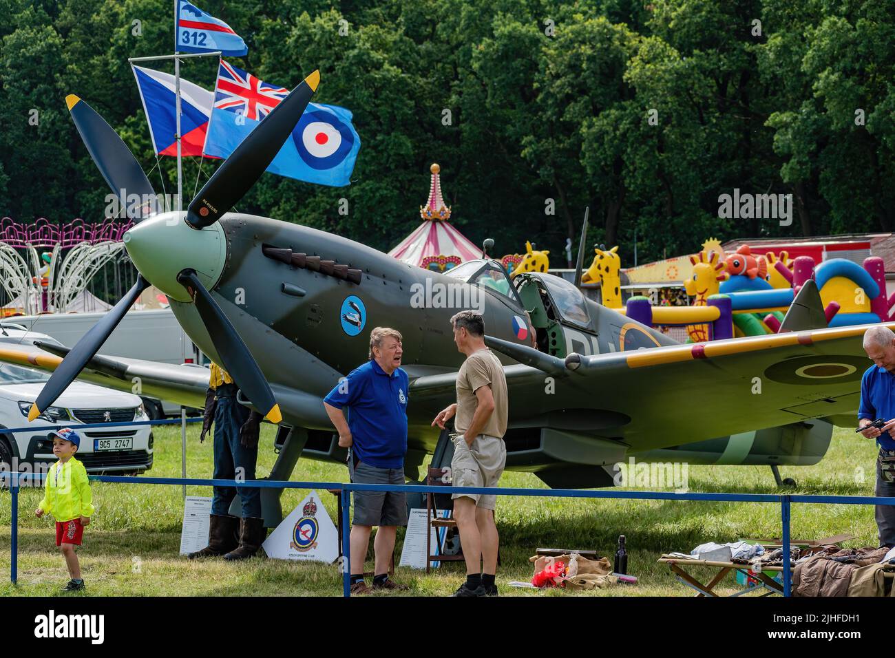Breclav, Repubblica Ceca - 02 luglio 2022 giorno dell'aviazione. Supermarine Spitfire Repubblica Ceca. Velivolo modello 312 Squadron RAF Foto Stock