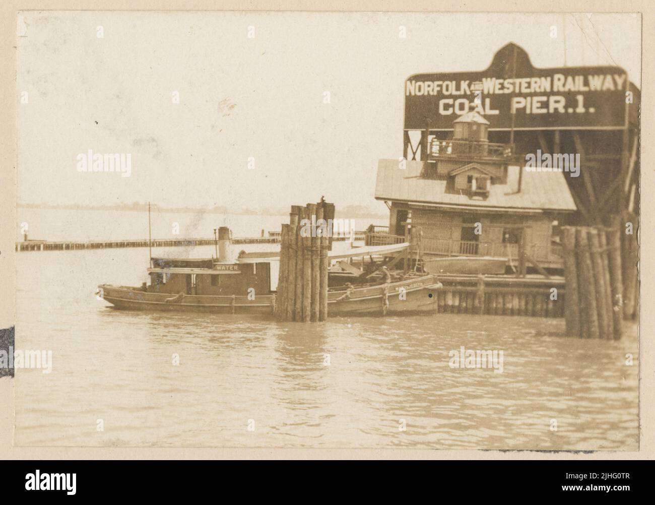 Virginia - Lambert Point. Lambert Point Fog Signal Station, Virginia. Campana nebbia istituita il 4/1/1901. Luce stabilita 6/28/1872. Luce interrotta il 12/31/1892. Foto Stock