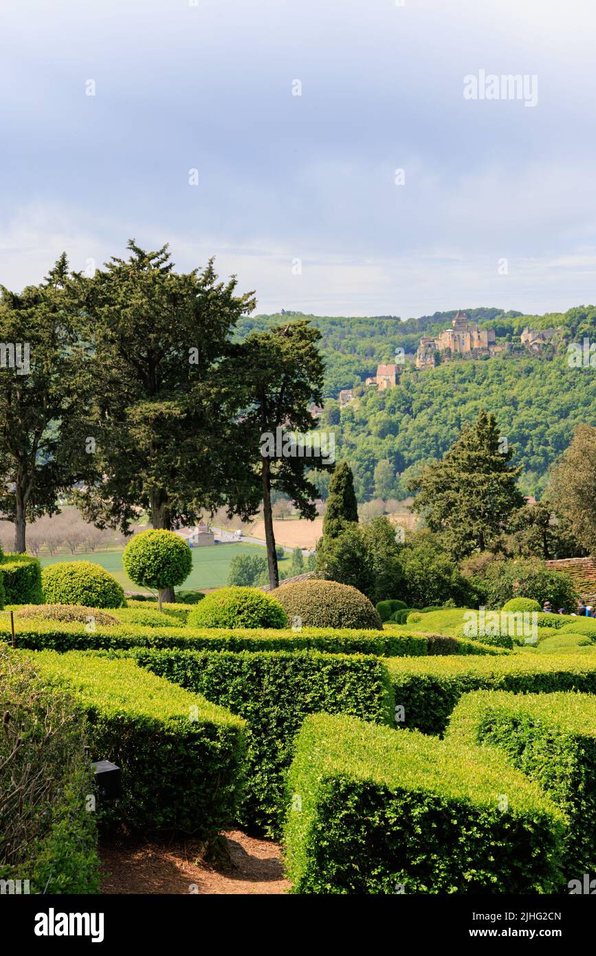 Giardini Marquyssac vicino Beynac lungo il fiume Dordogna nella regione del Perdigord in Francia Foto Stock