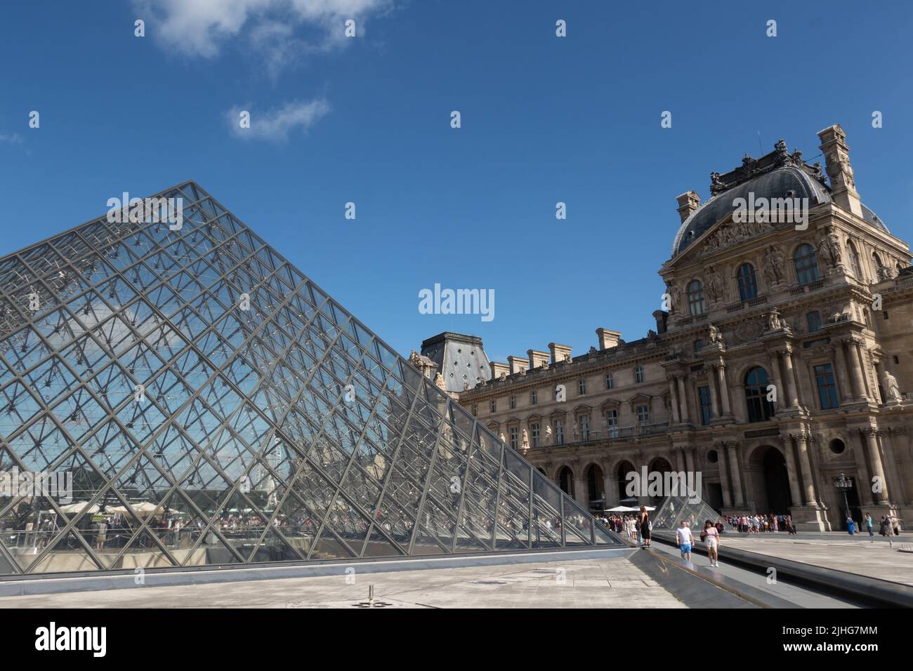 Pyramide du Louvre al Louvre, o il Museo del Louvre Parigi Francia Foto Stock