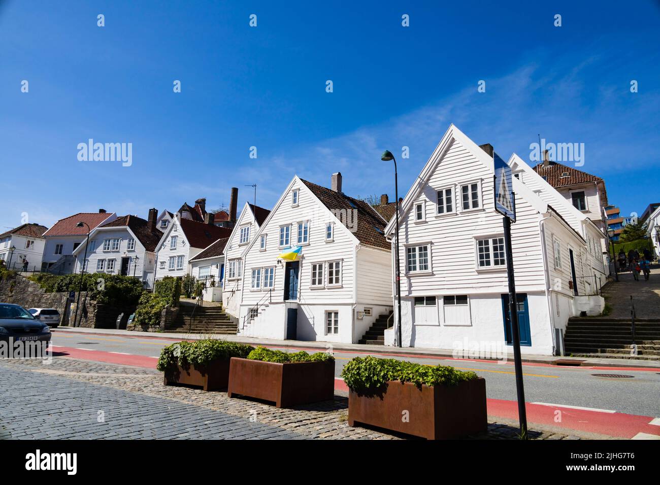 Case tradizionali bianche in legno a Nedre Strandgate, Stavanger, Norvegia Foto Stock