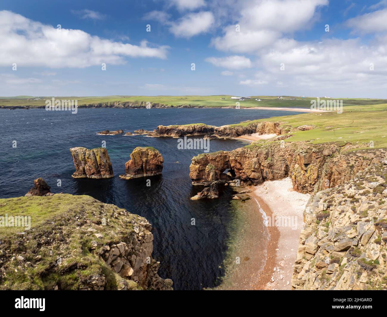 Scenografico scenario costiero sul Neap vicino a Braewick, Mainland Shetland, Scozia, Regno Unito. Foto Stock