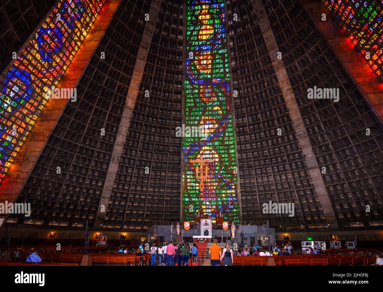 Interno della Catedral Metropolitana de São Sebastião do Rio de Janeiro (Cattedrale di Rio de Janeiro), Centro, Rio de Janeiro, Brasile Foto Stock
