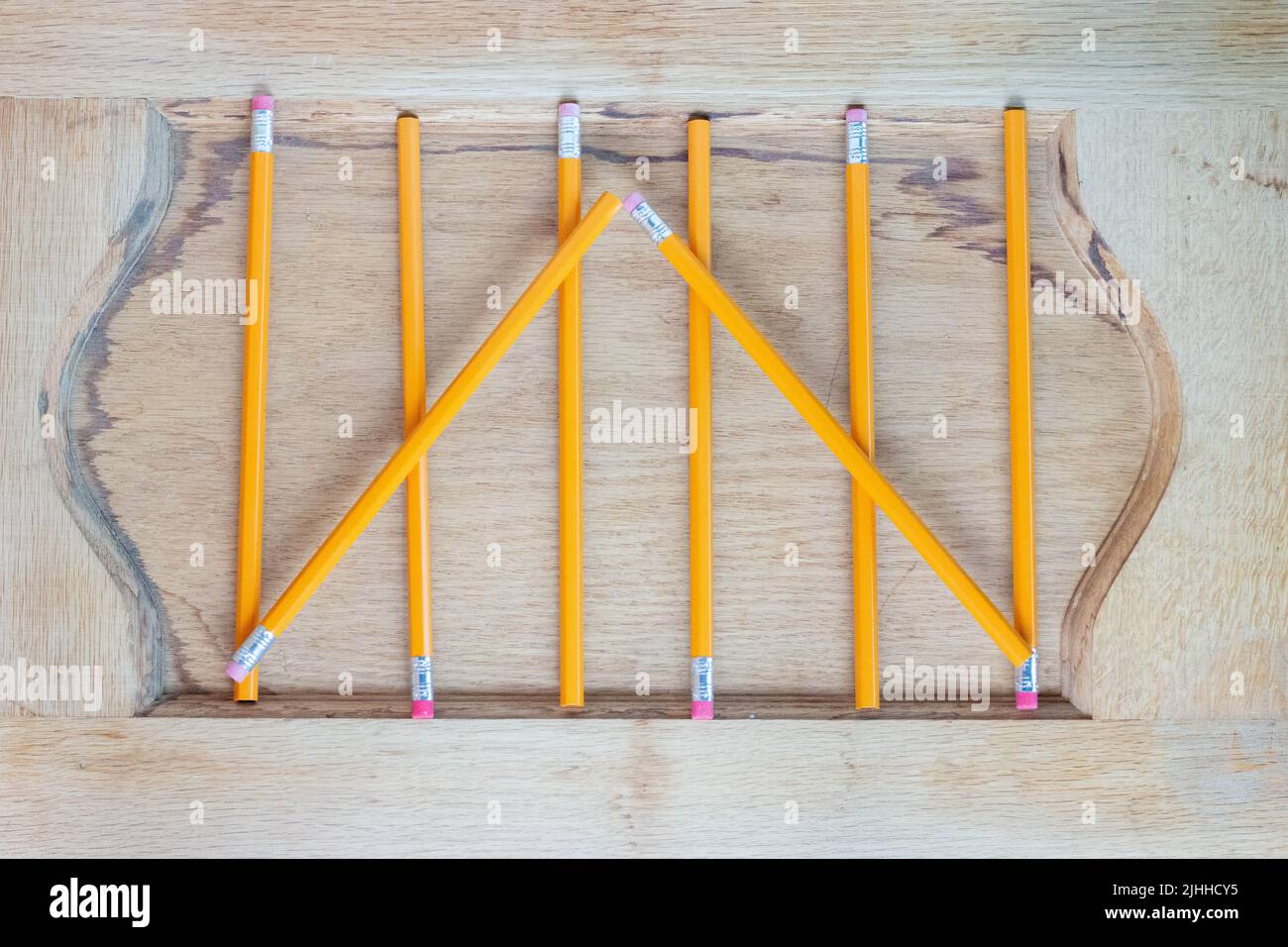 L’inflazione e il ritorno a scuola costano più soldi. Foto a tema di ritorno a scuola Foto Stock