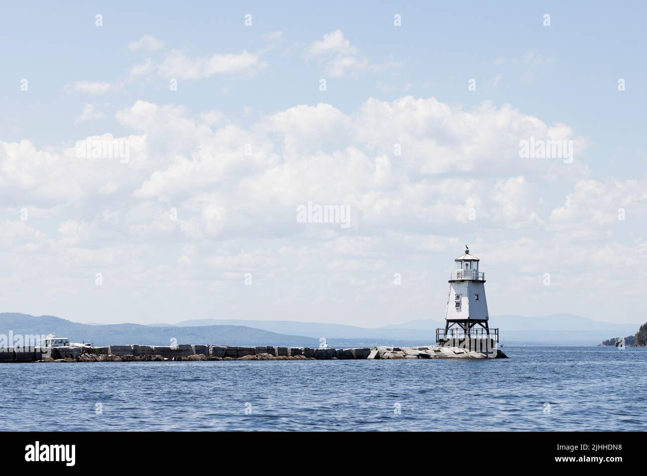 Il Burlington Breakwater North Lighthouse sul lago Champlain a Burlington, Vermont, USA. Foto Stock