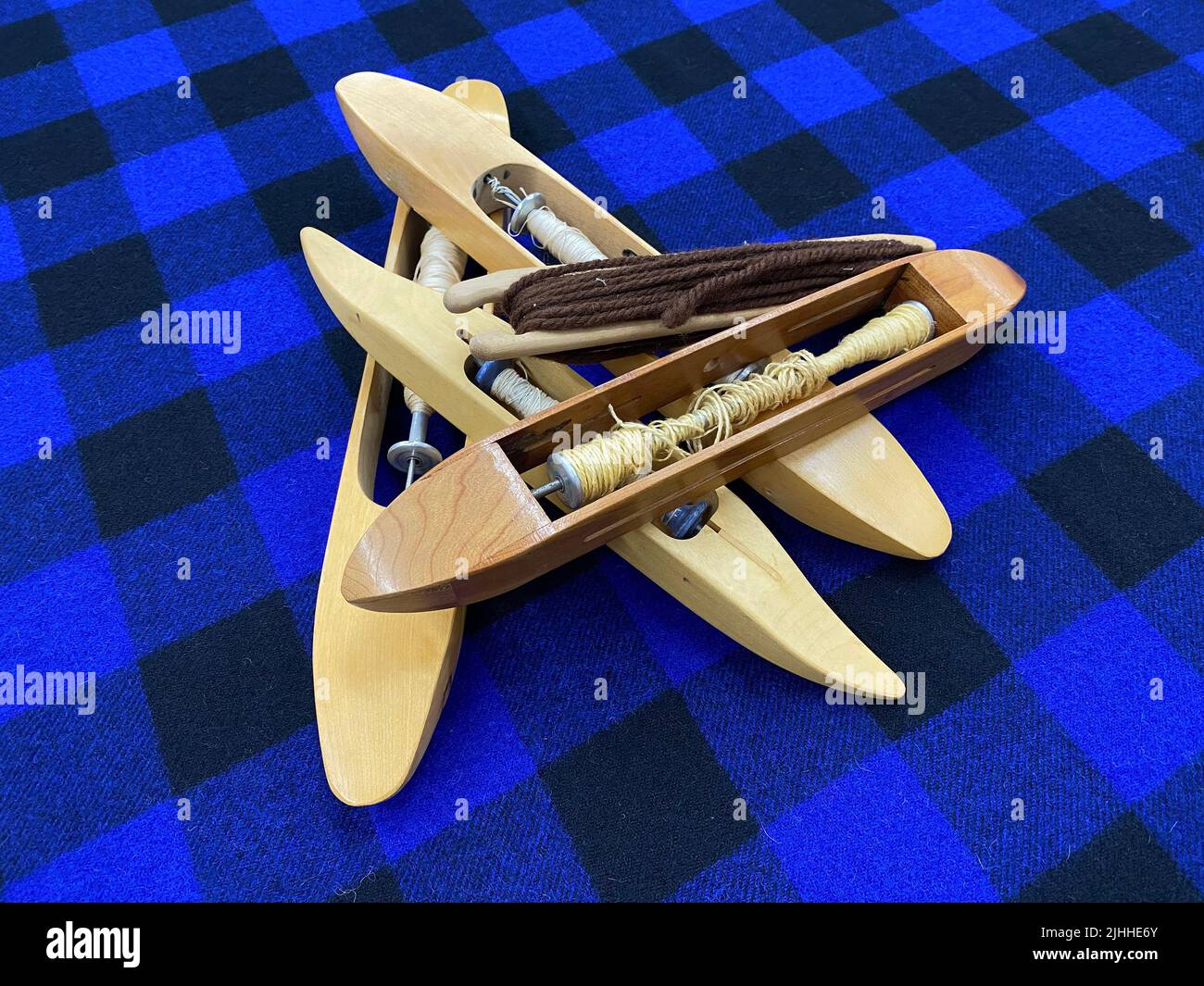 200 Bobine Di Legno Per Filato E Nastro – Piccoli Roccetti In Legno Lucidato, Non Finiti, Per Hobby Creativi E Organizzazione, 14x13 Mm