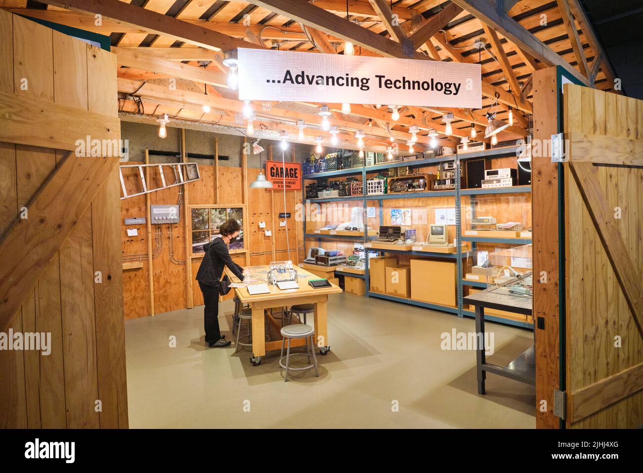 Mostra sulla storia di Silicon Valley, tecnologia, sviluppo di computer. All'Oakland Museum of Art di Oakland, California. Foto Stock