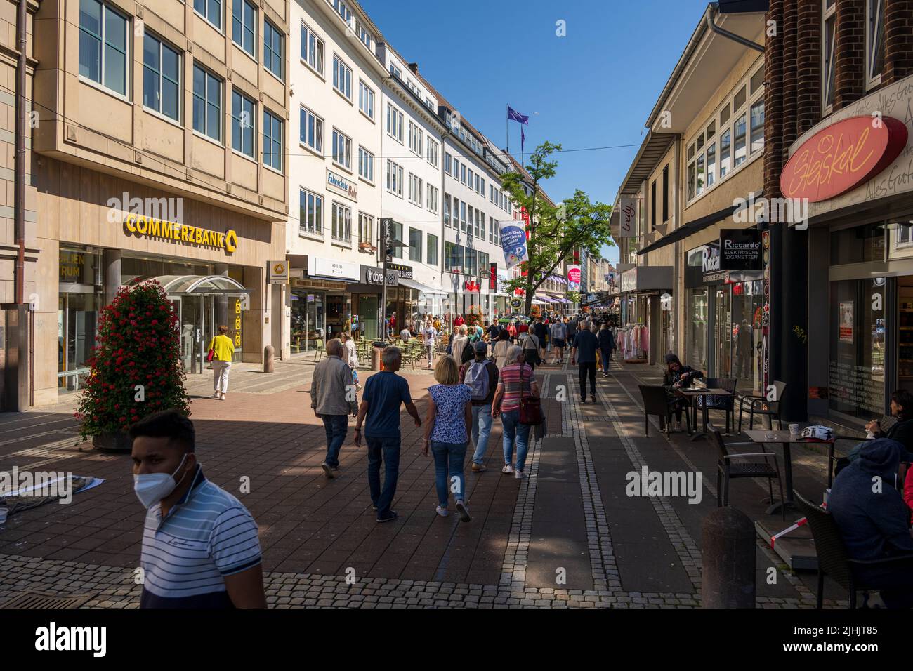 Einkaufstraße a Kiel im Sommer Foto Stock