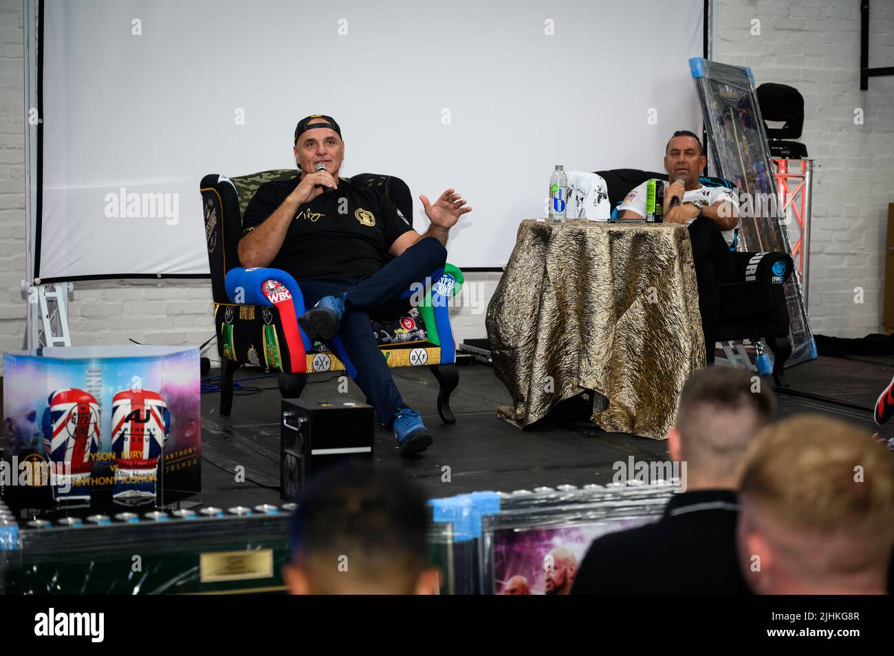 Swansea, Regno Unito. 16 luglio 2022. John Fury, supportando suo figlio il boxer professionista britannico Tyson Fury che apparve nella sua festa dopo l'evento a Swansea, Sout Foto Stock