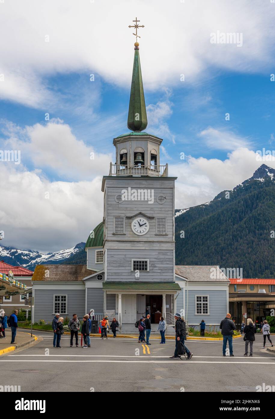 Sitka, AK - 8 giugno 2022: Esterno della cattedrale ortodossa restaurata di Sitka in Alaska Foto Stock