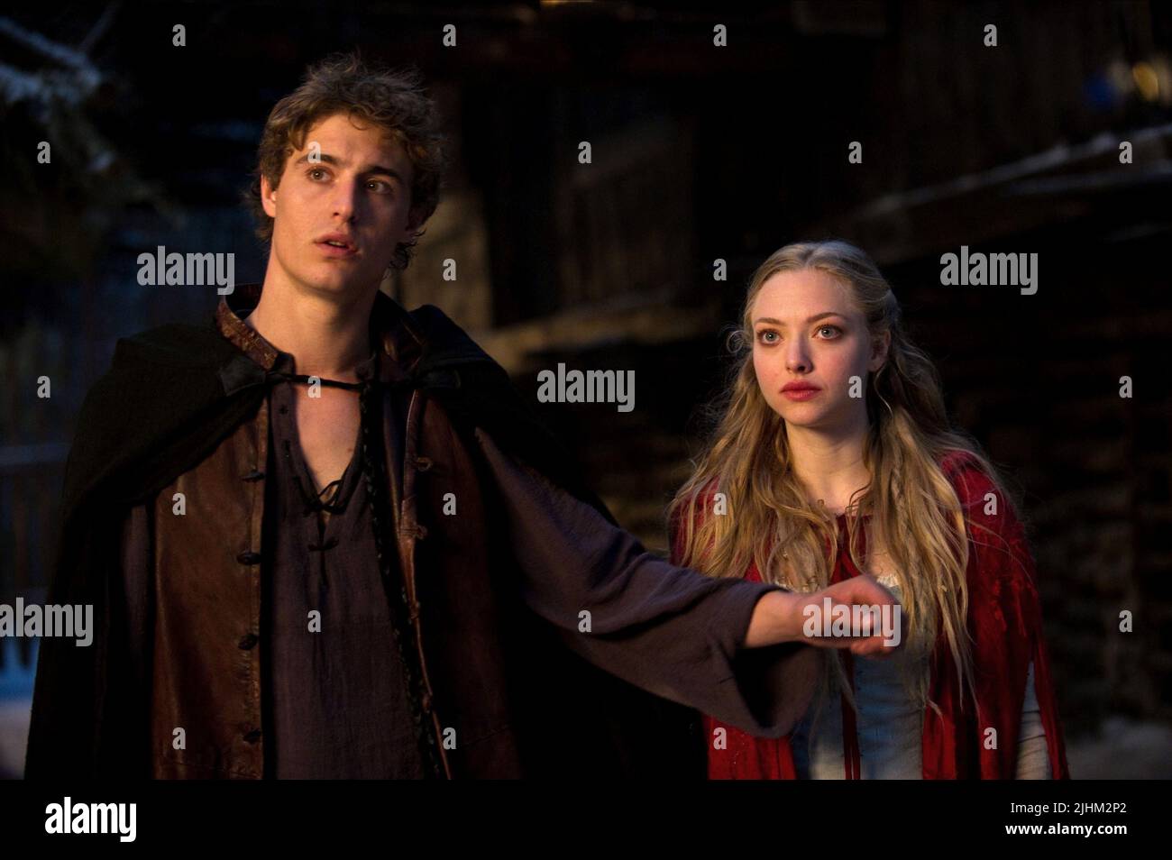 MAX FERRI DA STIRO, Amanda SEYFRIED, Cappuccetto Rosso, 2011 Foto Stock