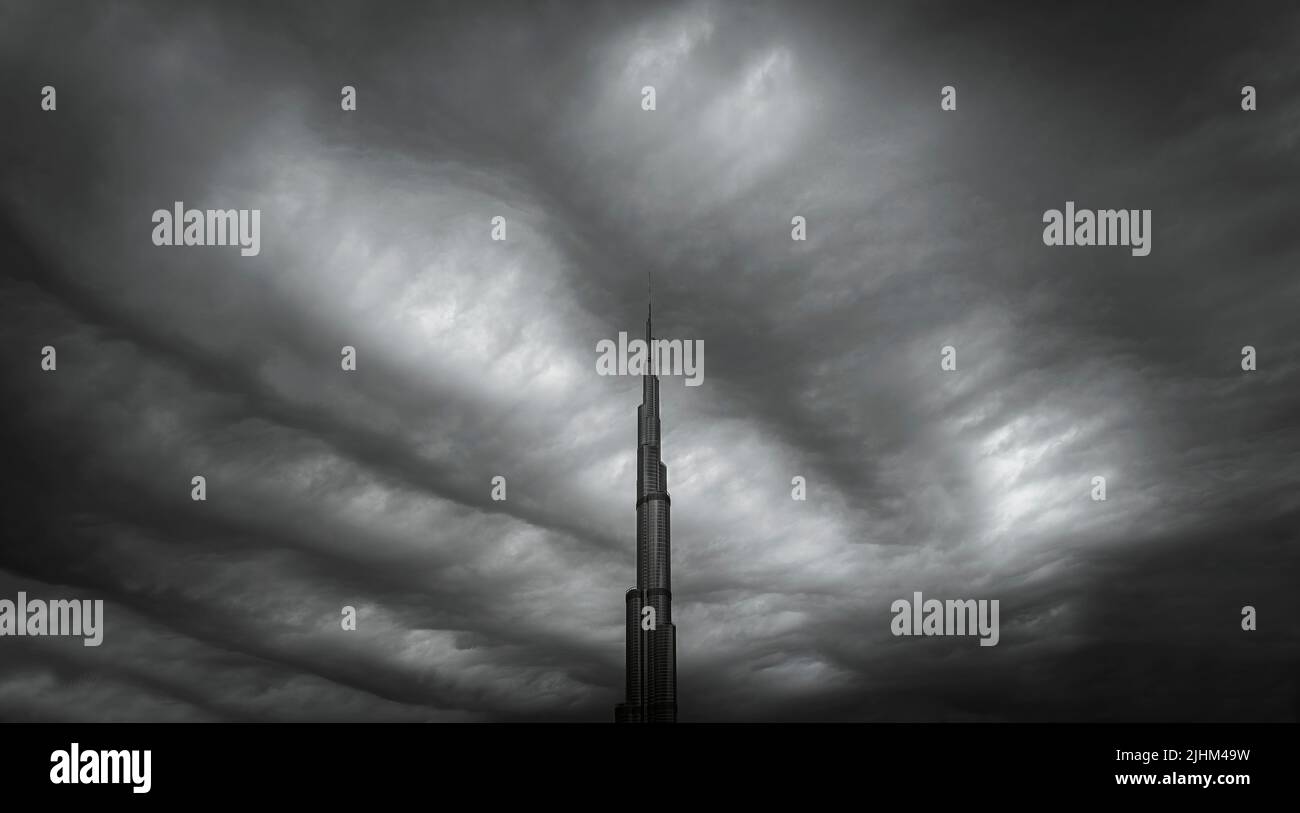 Splendida vista sul Burj Khalifa e su altri skyline di Dubai, Dubai, Emirati Arabi Uniti Foto Stock