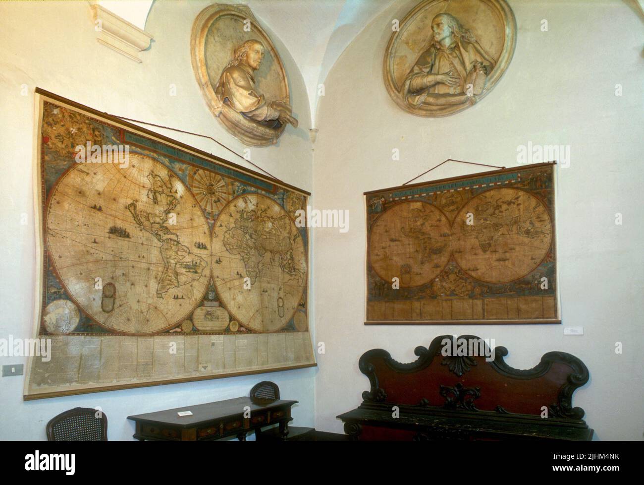 Genova (Italia), museo di Palazzo Spinola, sala con mappe antiche Foto Stock